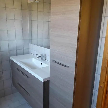 2 Bedroom, 1 Bath 公寓 库拉萨